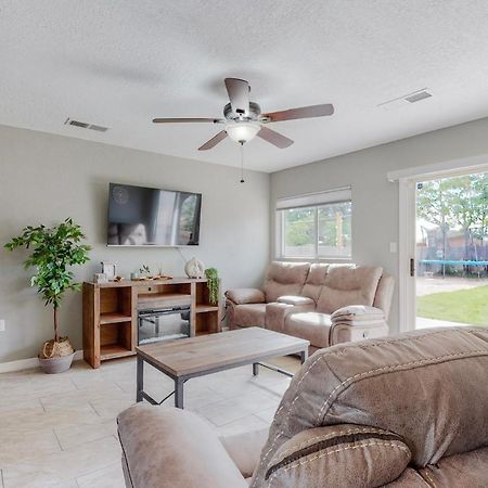 Comfortable 3-Bedroom Home With Spacious Backyard Αλμπουκέρκι Εξωτερικό φωτογραφία