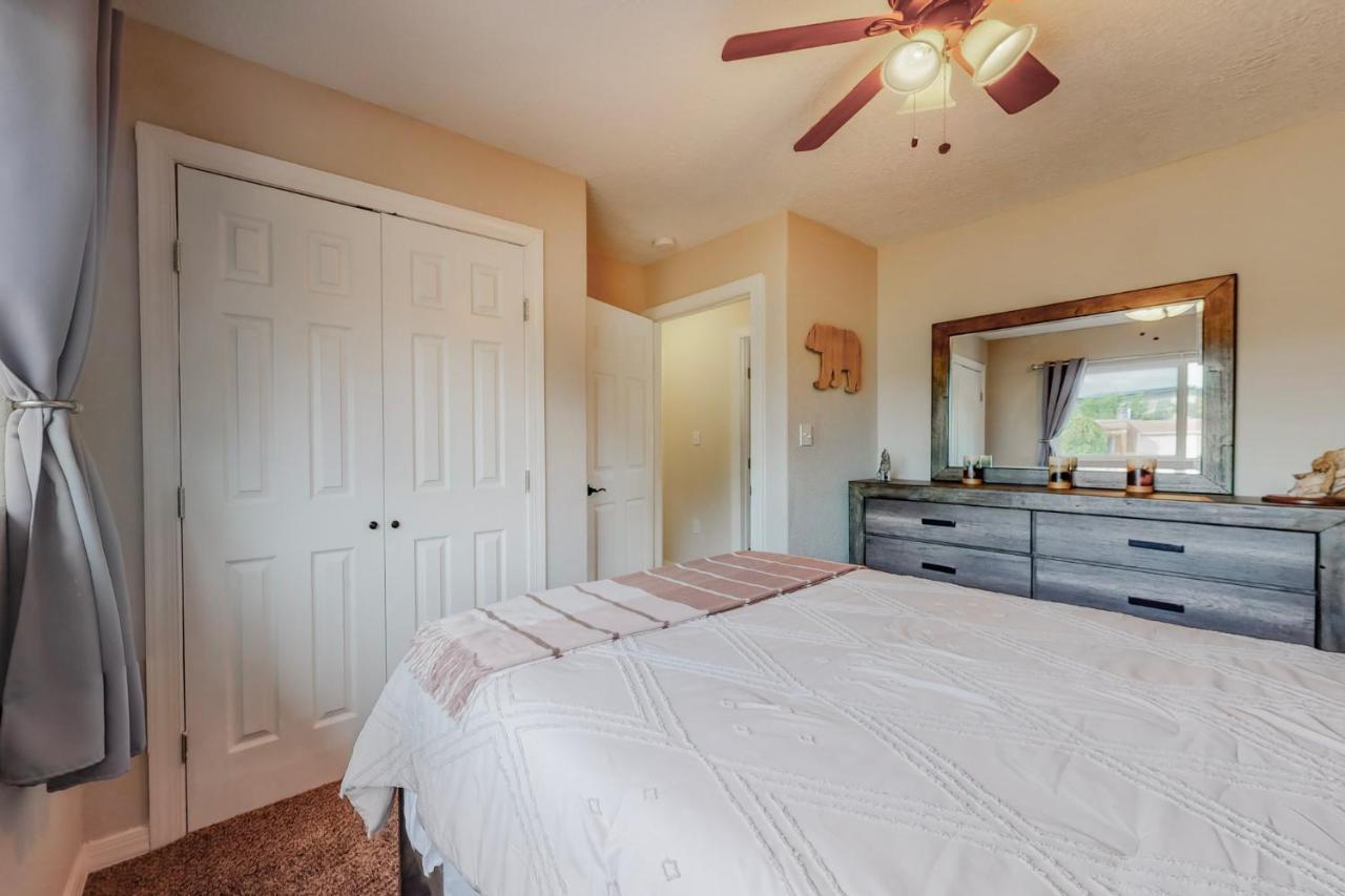Comfortable 3-Bedroom Home With Spacious Backyard Αλμπουκέρκι Εξωτερικό φωτογραφία